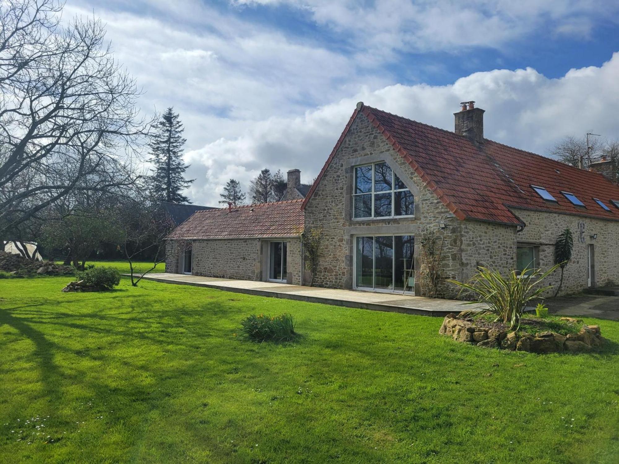 Les Embreoles Bed & Breakfast Clitourps Exterior photo